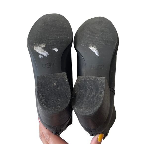 Ugg Bandara Leather Ankle Boot Stye 1098310 Black 9 EUC - Picture 3 of 10